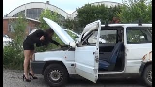 ⚡️ Miss Iris cranking an old Fiat Panda - 5 minutes free clip! ◾ Pedal Vamp Pedal Pumping