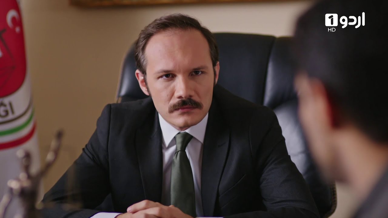 Mera Farhat se koi Talluq nahi | Best Moment | Turkish Drama | SIYAAH SUFAID ISHQ | EP 26