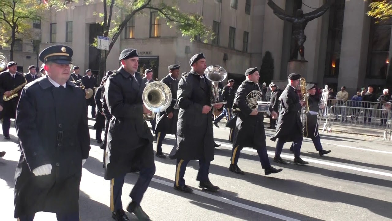 Veteran's Day Parade~2017~NYC~Army Marching Band~NYCParadelife - YouTube