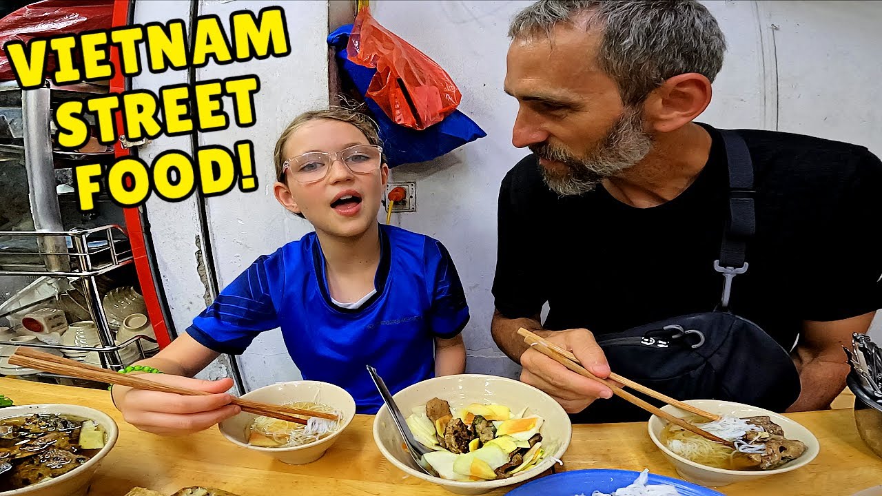The ULTIMATE VIETNAMESE STREET FOOD TOUR in Hanoi, Vietnam 🇻🇳 | Bún Chả, Cháo Quẩy Ruốc, and MORE!