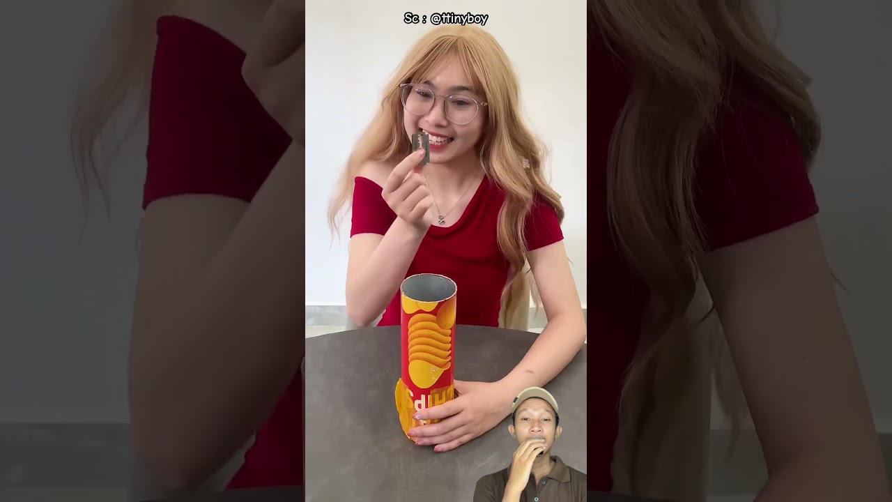 KAKAK BIKIN KERIPIK KENTANG LANGSUNG DI WADAH NYA 😂 @ttinyboy #shorts #feedshorts #remix