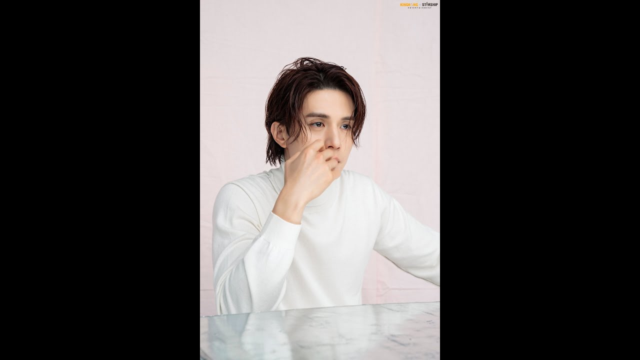 Lee Dong Wook Prism 2023 Season's Greetings Unboxing YouTube