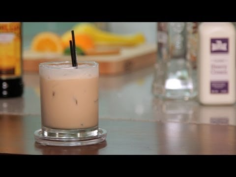 Video: Nấu Một Ly Cocktail Trắng Kiểu Nga