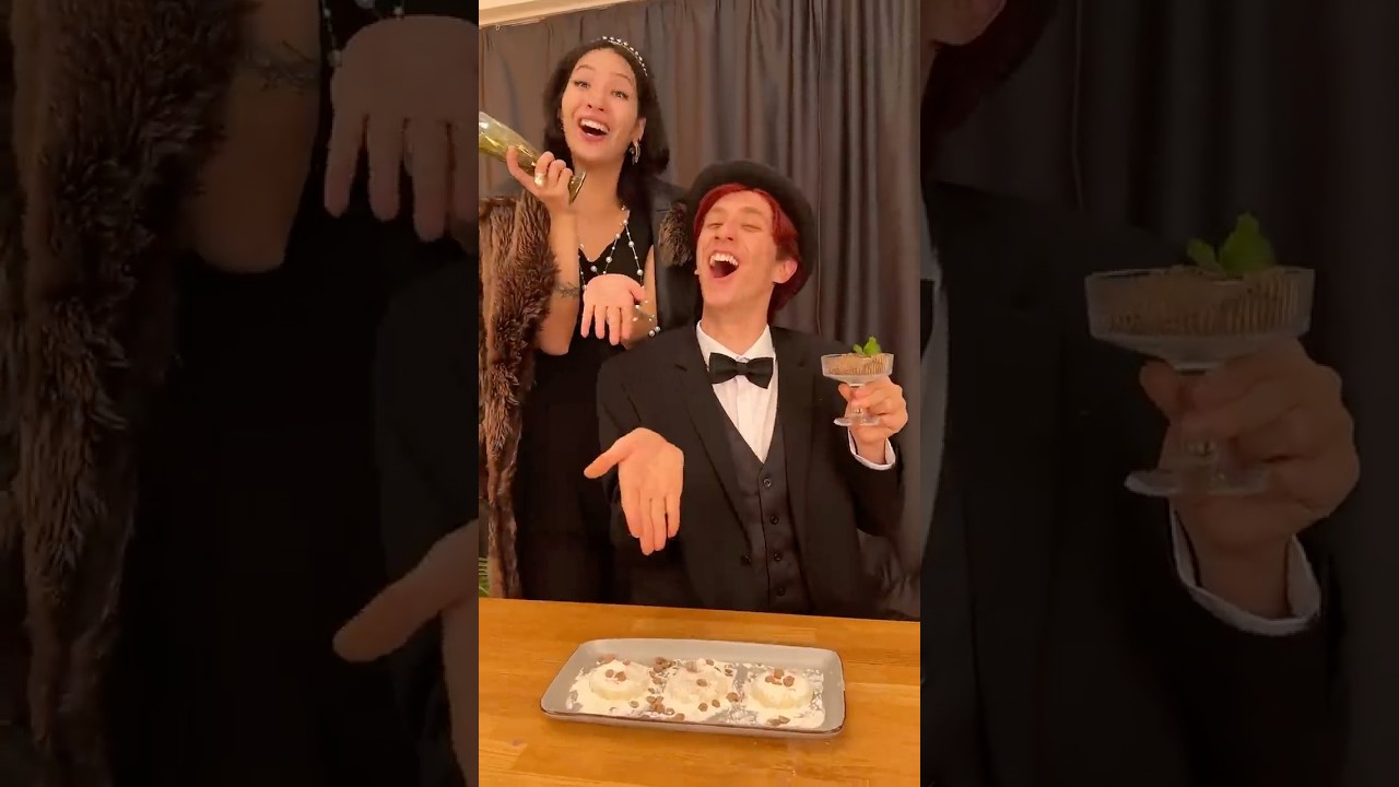 POOR vs RICH Cooking Cookies 🍪🤑😂 (fake prop, staged scene)