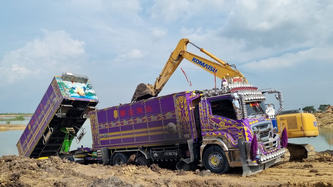 รถพ่วงติดหล่มจมหนักมิดล้อในบ่อดิน แบคโฮ200คันเดียวจะเอาขึ้นไหม?