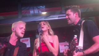 Kelsea Ballerini - Legends (Acoustic)