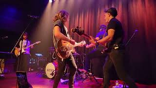Nate Smith's band 💯 - Under my skin.