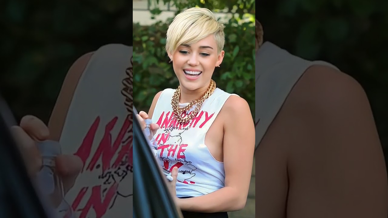 Miley short hair cut #hollywood #celebrities #hairstyle #miley #mileycyrus #shorts #usa #uk #singer