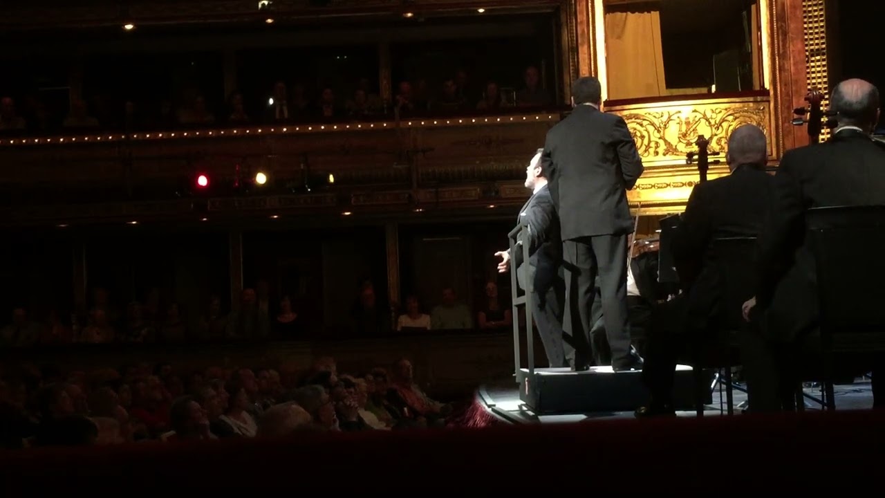 Javier Camarena. “Alma mía” y “Granada” Teatro de la zarzuela, 2017