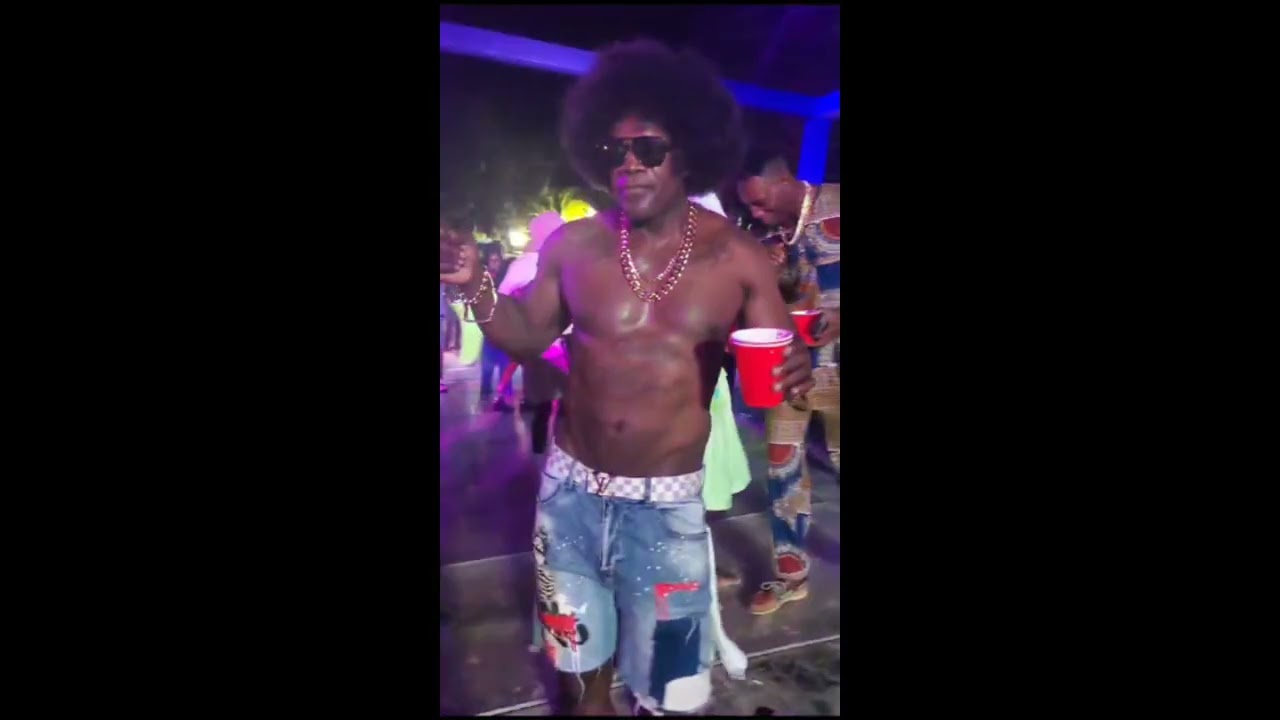 Chris Gayle||40 shade of Gayle