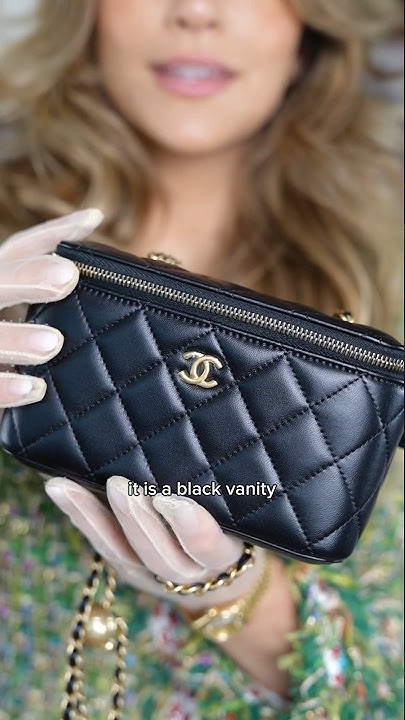 Buy Chanel 22S CC Black Lambskin Quilted Heart Clutch | Luxury REDELUXE Sale