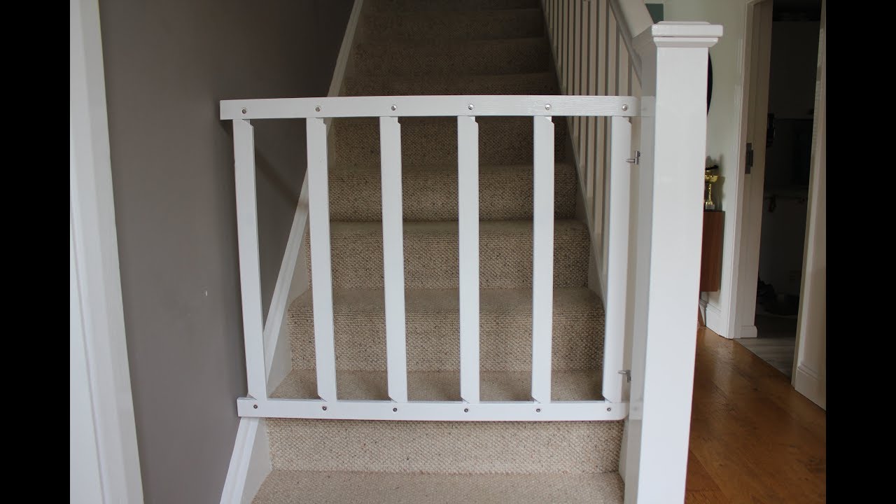 fold away stair gate