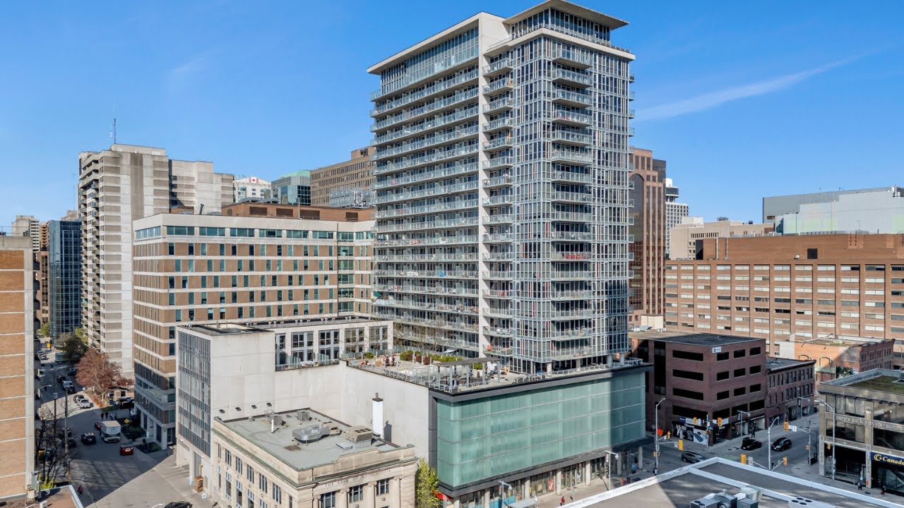 324 Laurier Avenue W 