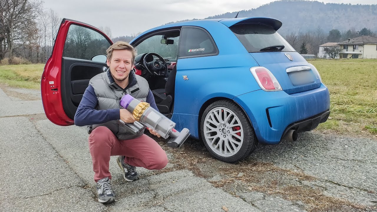 Pulizia interni Auto con Dyson V11 Absolute PRO! - YouTube