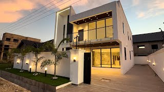 4bedroom House || 📍Ablekuma Odumasi contact us on 0249384723/0203114533