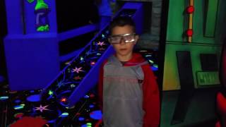 Alien Vacation Mini-Golf #3