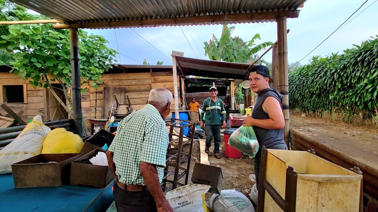 🇬🇹 Josecito y su familia SE FUERON DE LA CASA y ahora ESTAN VIVIENDO AQUÍ. 😱