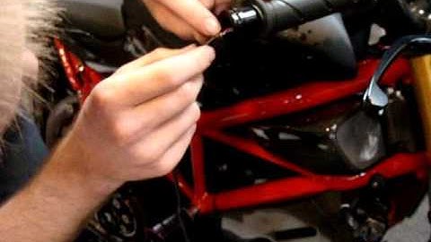 Oberon Bar End Turnsignal Installation.wmv