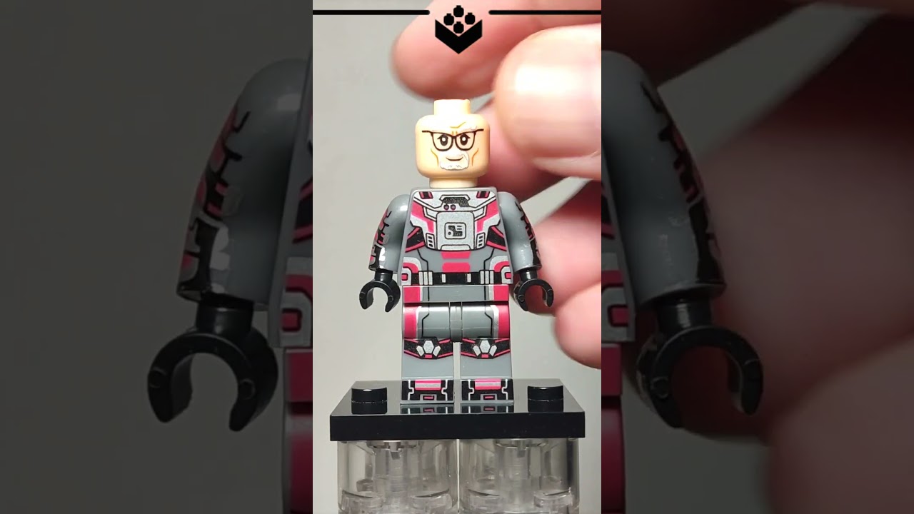 LEGO Hank Pym (Quantum Suit) | Unofficial Lego Minifigure 