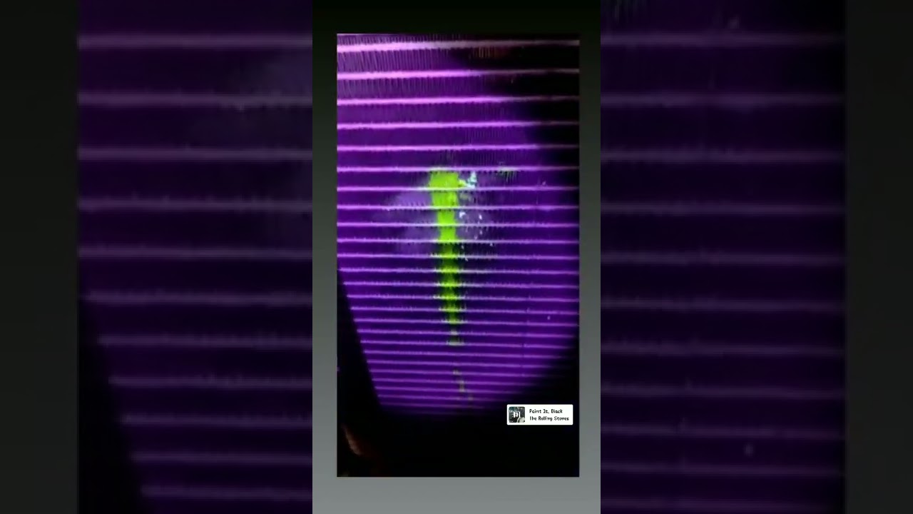 Detección de fuga con linterna UV