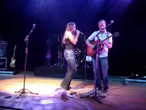 Colbie Caillat - Midnight Bottle [live in Porto Alegre - BR]