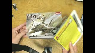 Academy 1/144 scale F - 14 Model Kit Review