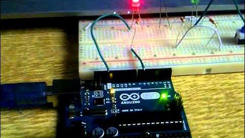 Changing brightness of LED by using PWM - Arduino Beginner Project