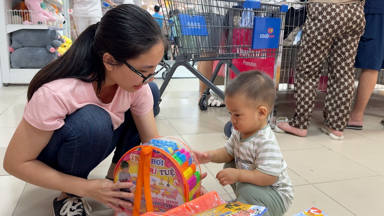 Panda Đi Mua Đồ Chơi