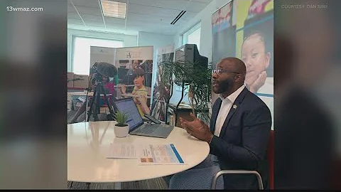 Former colleagues with Atlanta Public Schools prai...