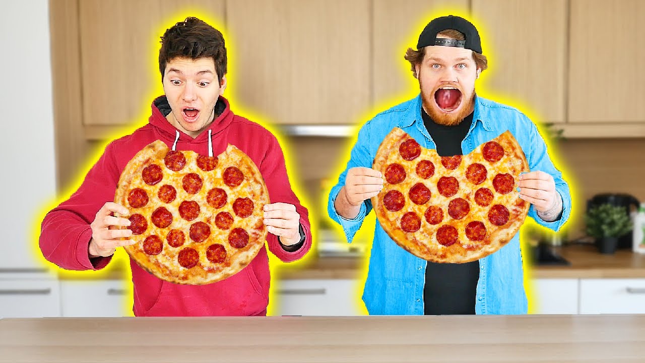 ZJEDZ TO JEDNYM GRYZEM! (One Bite Pizza)