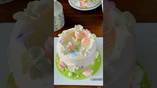 Flower Cake Decorating