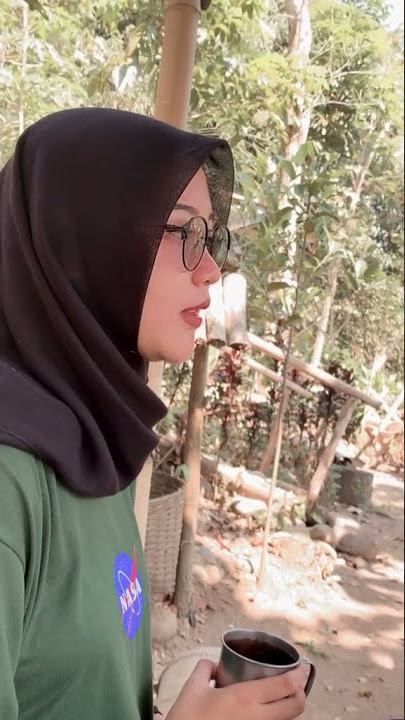 Video mentahan halu cewek cantik minum kopi llvideoshort