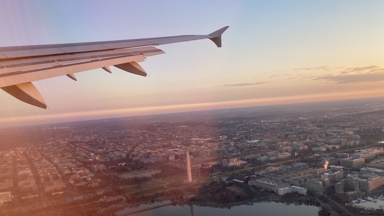 American Airlines Airbus A321-200 Morning Takeoff from Washington DC (DCA)