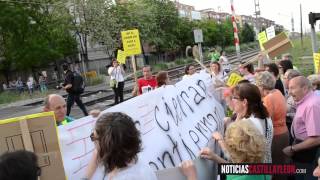 Manifestación en Pilarica contra el cierre del paso a nivel