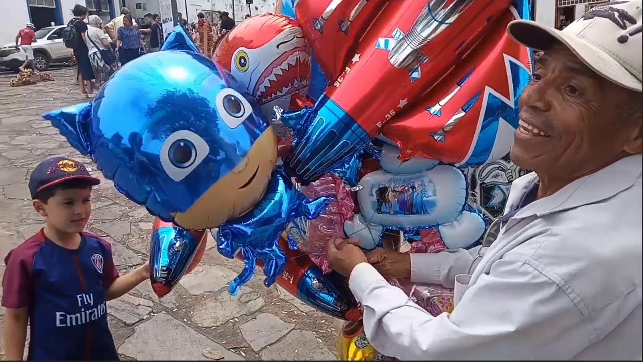 Pedro Maranduba - Vendedor de balão em Diamantina