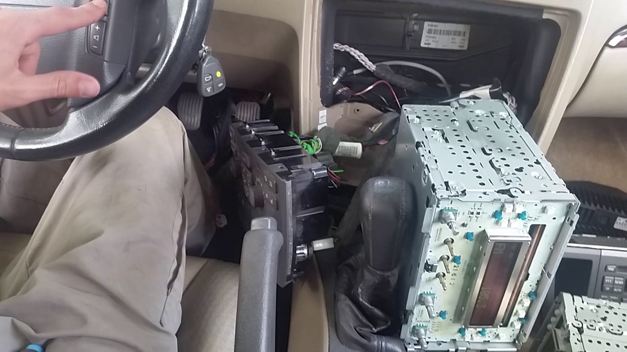 Volvo hu603 to hu803 problems... - YouTube