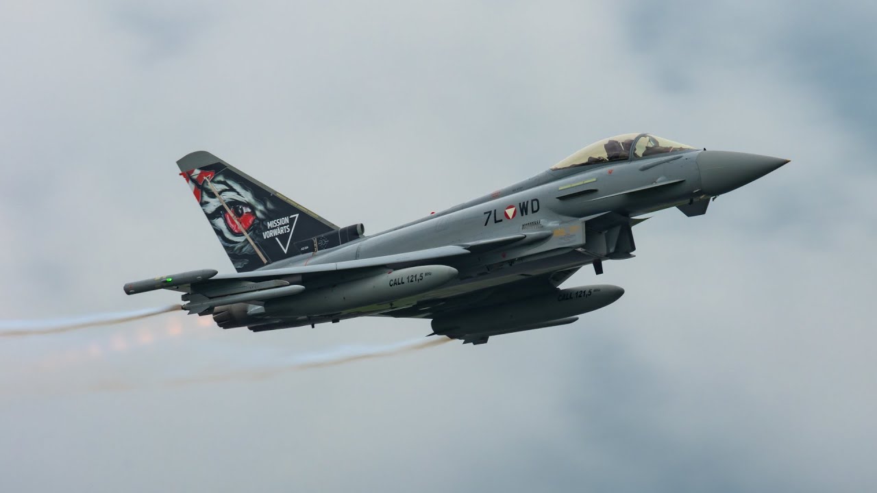 Austrian Air Force - Eurofighter & Hercules Intercept and Dogfight Demo! - AIRPOWER24