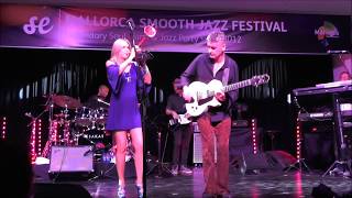 Famous Category A - Cindy Bradley feat. Chris Standring at 7. Mallorca Smooth Jazz Festival (2018) Net Worth