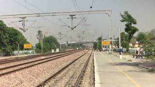 12716 Sachkhand Express going at 130km\/h speed 🔥🔥🔥