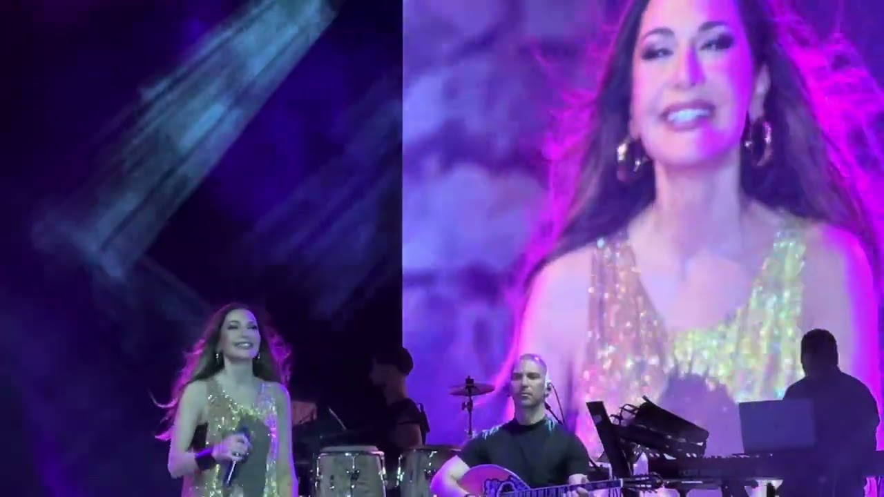 Δέσποινα Βανδή - ένα τσιγάρο διαδρομή (10/07/24) 30 χρόνια Δ.Β.