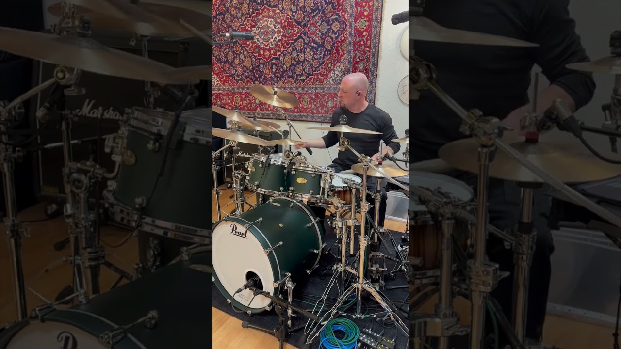 Torsten Bugiel playing his Masterworks Kit