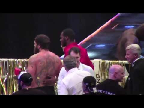 Vídeo: Jon Bones Jones Patrimônio líquido: Wiki, casado, família, casamento, salário, irmãos