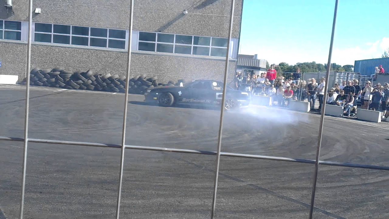 Dekk1 Sem Bilshow Burnering