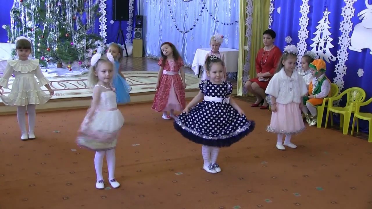 новогодний танец бусинок в детском саду. танец бусинки красавицы в детском саду на новый год. а я возьму у мамы бусы танец в детском саду. танец бусы в детском саду. танец бусинок в детском саду.