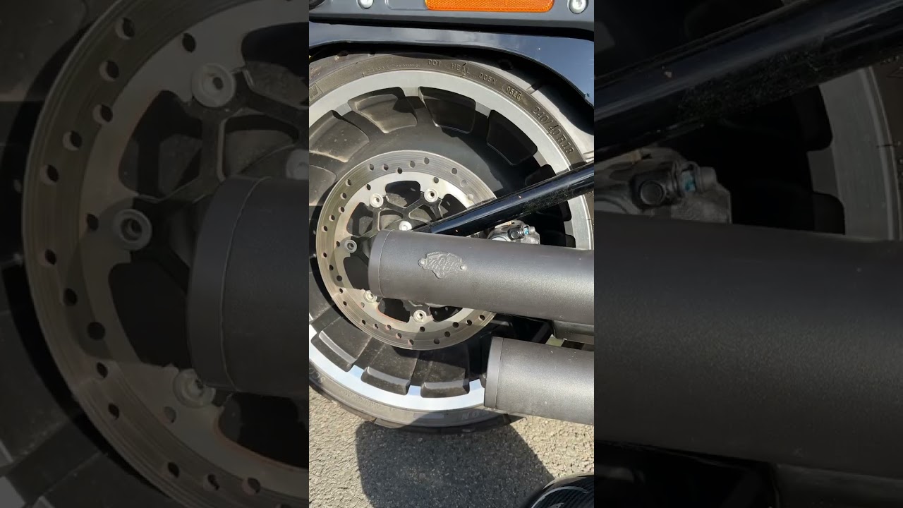 Harley Davidson FatBoy 30th Anniversary Vance & Hines Eliminator.