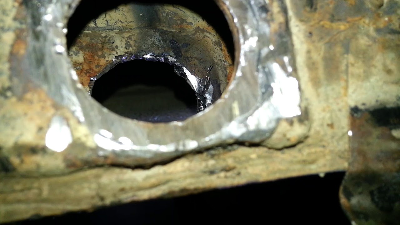 Взгляд внутрь рамы Уаз Хантер в районе оси рессоры - YouTube