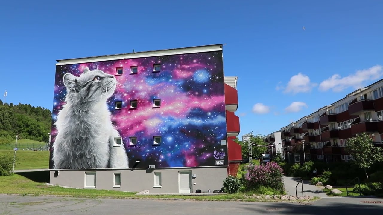 Ny muralkonst på Rymdtorget i Bergsjön