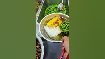 Cơm công nhân phiên bản bát tô