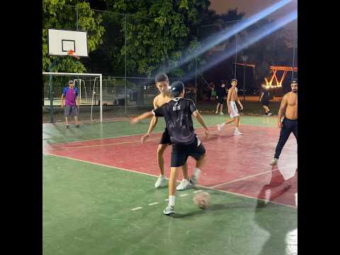 um mlk de boa no rachão 😮‍💨 #futebol #soccer #skills