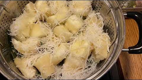 KHOAI MÌ HẤP LÁ DỨA NƯỚC CỐT DỪA